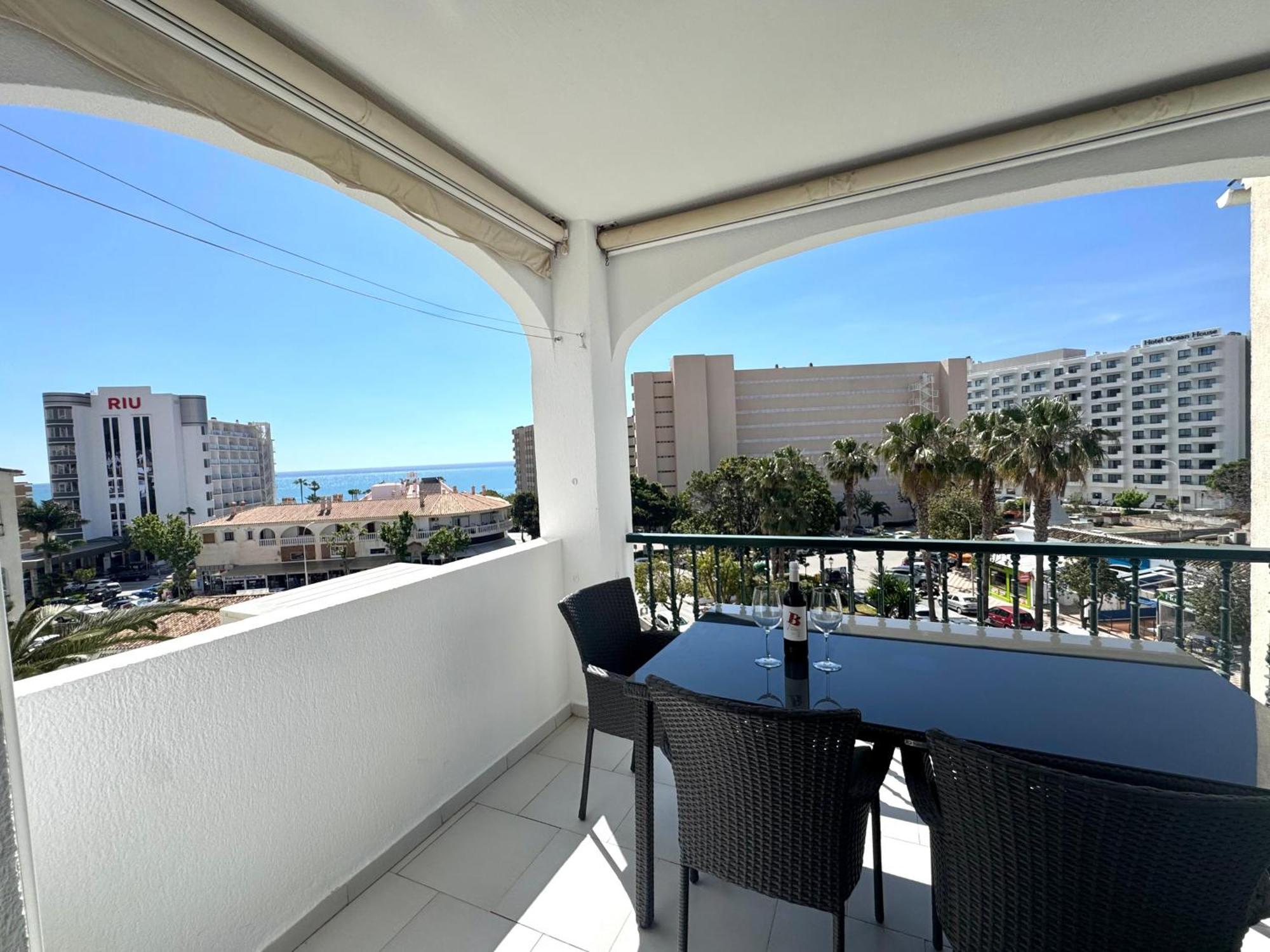 Terraza Y Vistas En Carihuela Erisa 2 A 100 Metros De La Playa *